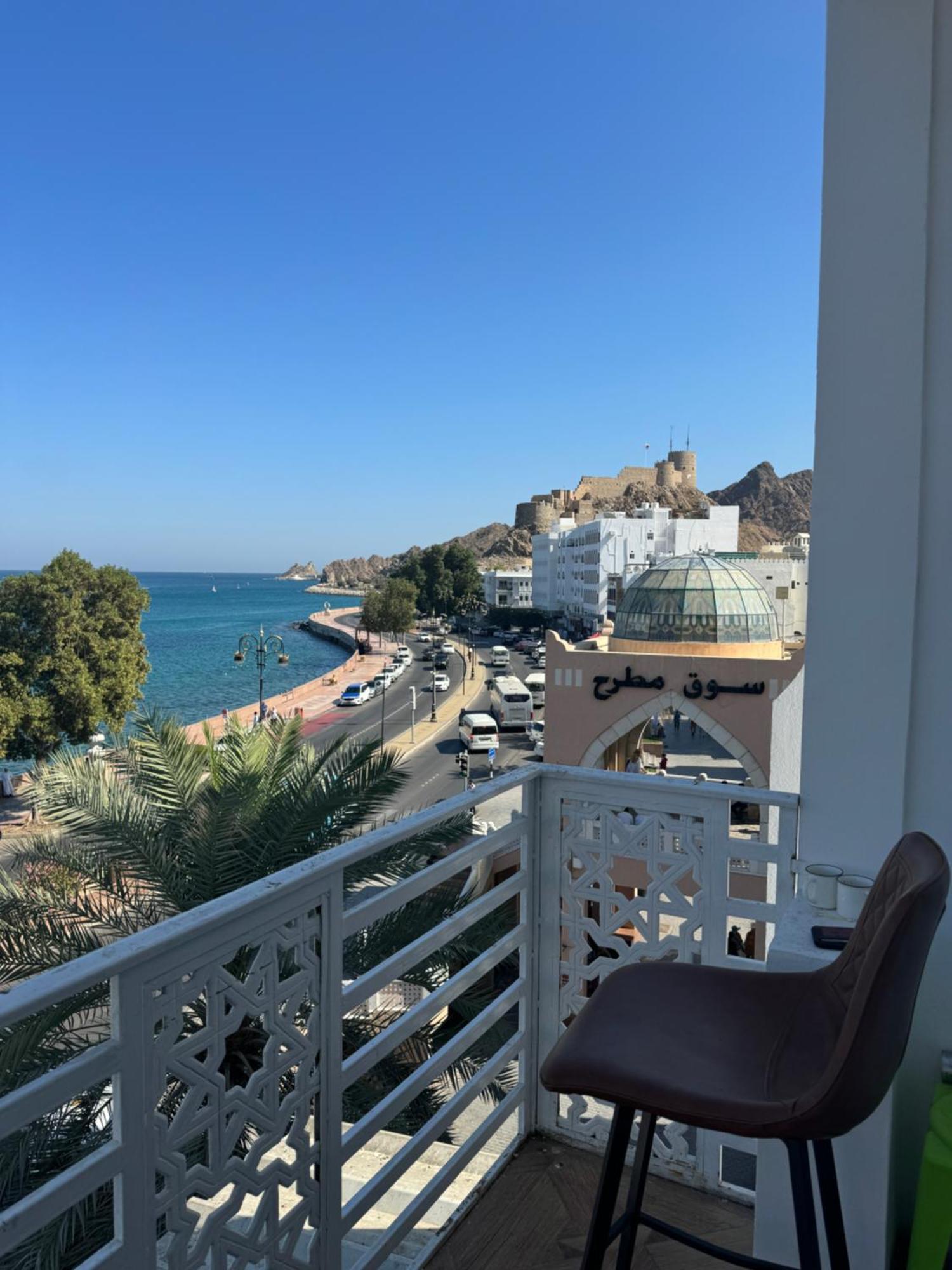 Appartamento Muttrah Souq And Sea View Mascate Esterno foto