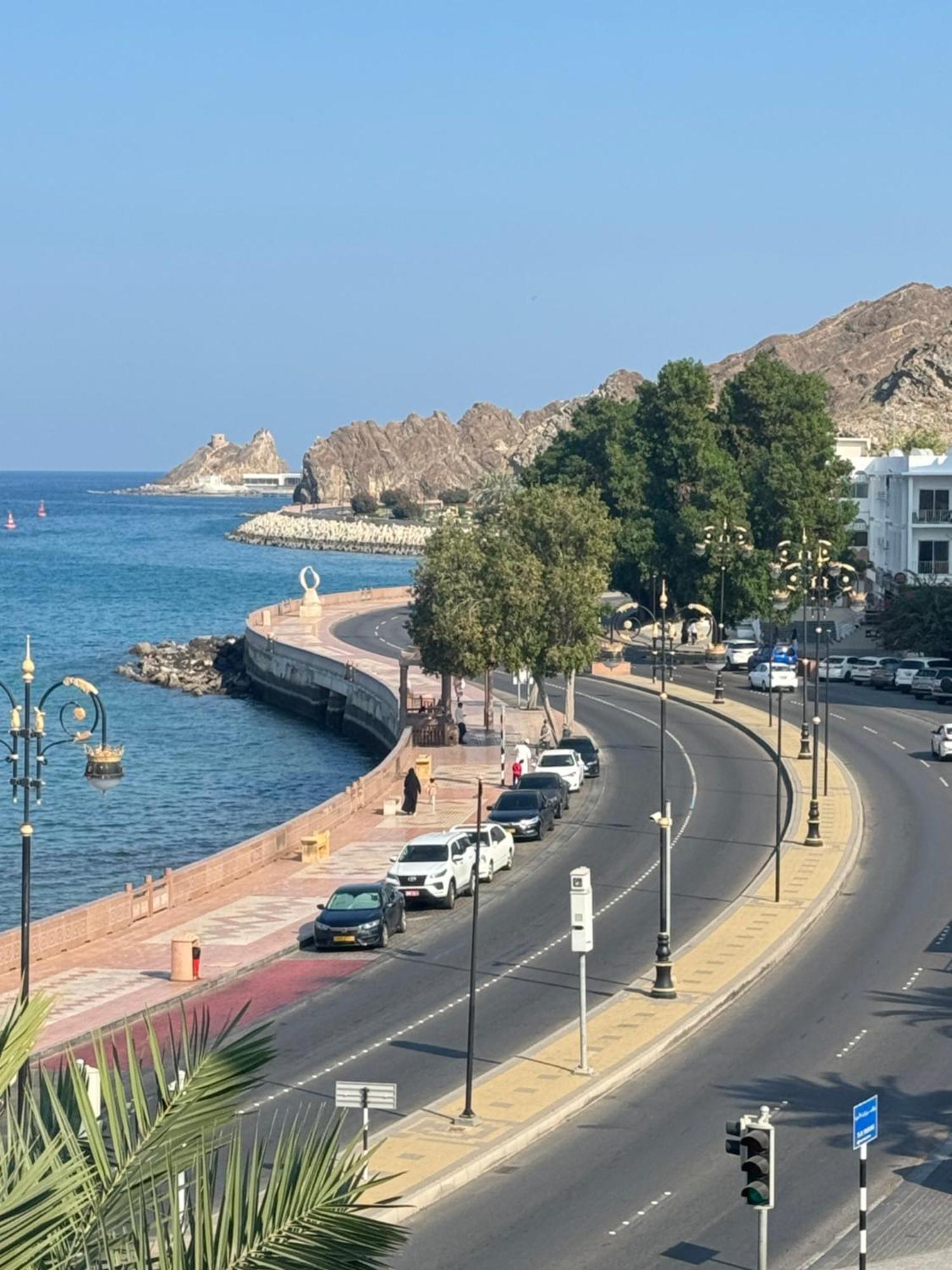 Appartamento Muttrah Souq And Sea View Mascate Esterno foto