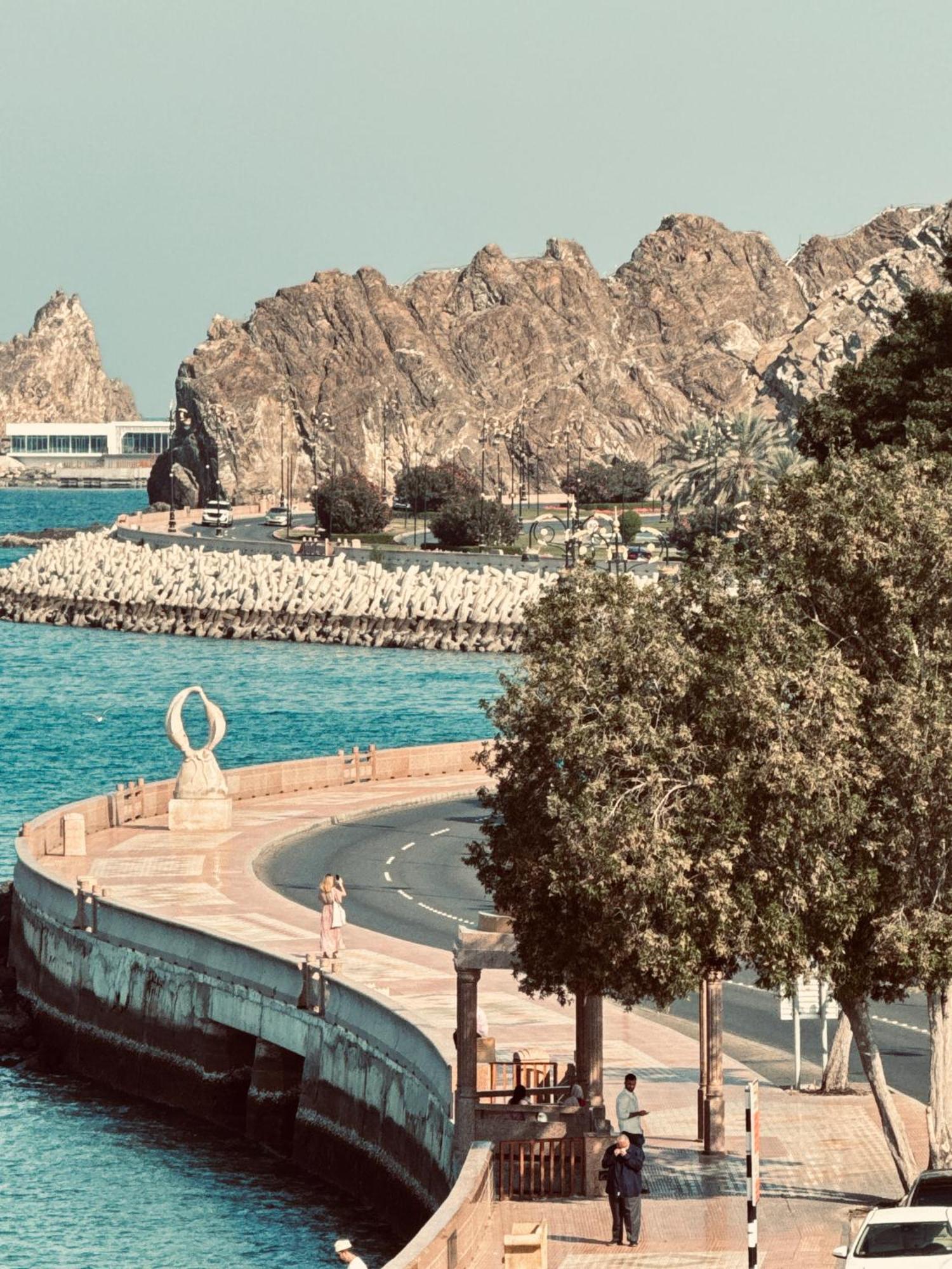 Appartamento Muttrah Souq And Sea View Mascate Esterno foto